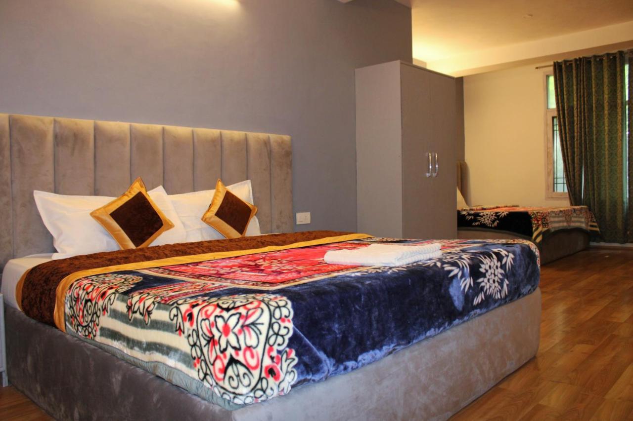 Hotel Link Way-A Riverside Hotel Manali  Bagian luar foto