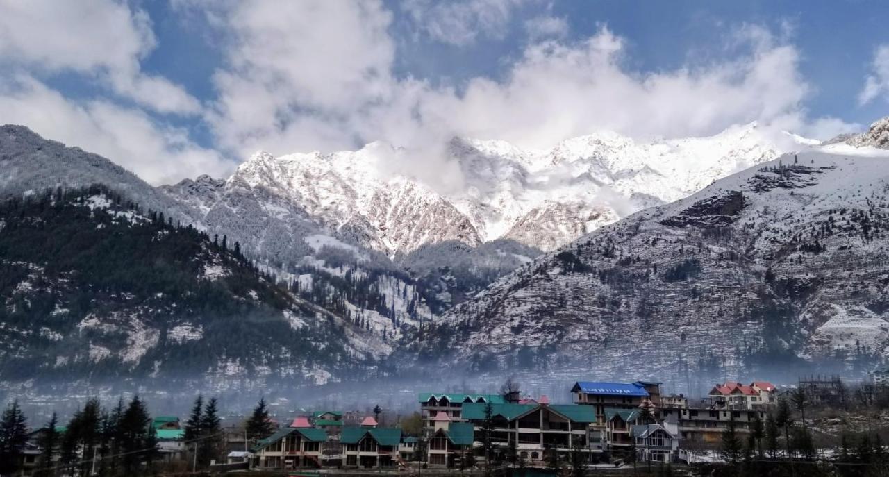 Hotel Link Way-A Riverside Hotel Manali  Bagian luar foto
